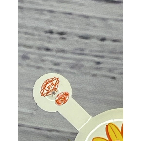 Set Of 11 Vintage 1960’s Fold-Tab Button Borden’s “Elsie the Cow” Yellow Pinback - Picture 3 of 5